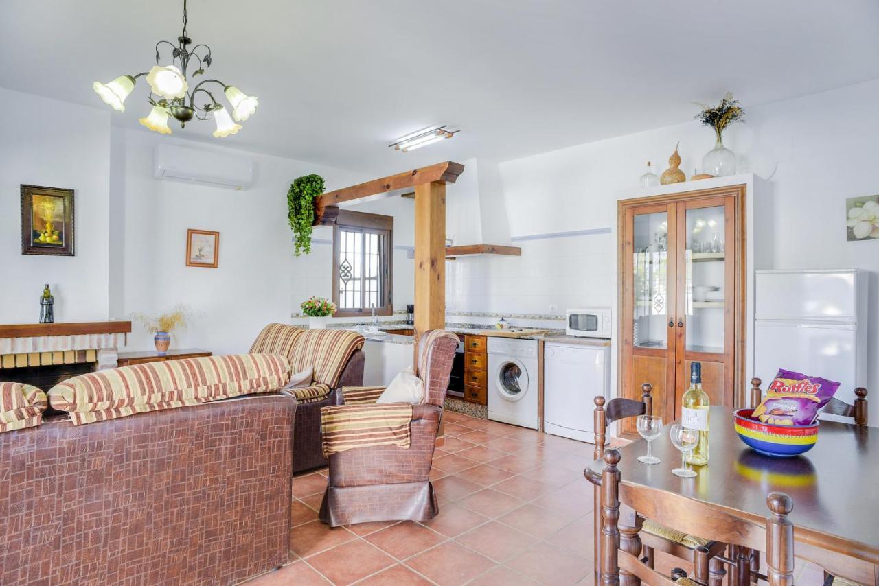Casa Villanueva 4 - Solo Familias Conil De La Frontera Exteriör bild