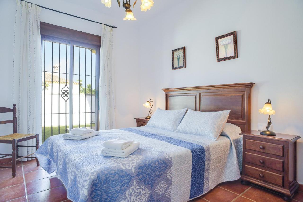 Casa Villanueva 4 - Solo Familias Conil De La Frontera Exteriör bild